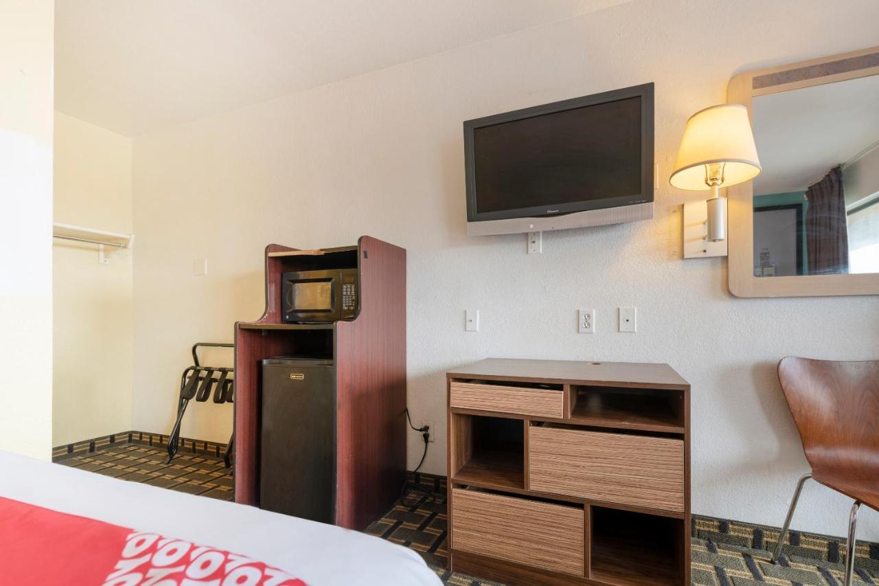Oyo Hotel Tulsa Ok I-44/Route 66 Extérieur photo